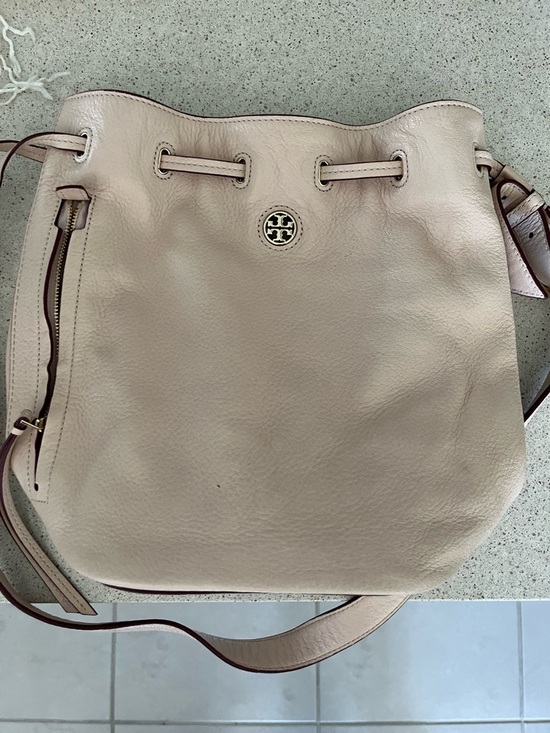 Tory Burch Soft Leather Drawstring Crossbody Bucket Bag main image 12